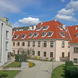 Wohn- und Geschäftshaus